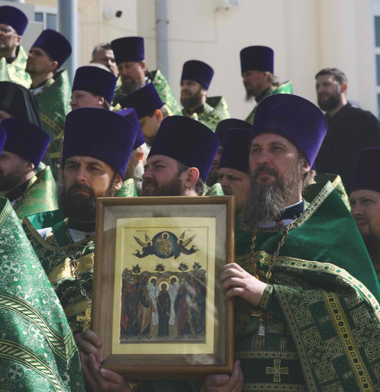В День второго обретения мощей святого Симеона в Свято-Николаевском монастыре духовной столицы Урала совершена Божественная литургия архиерейским чином