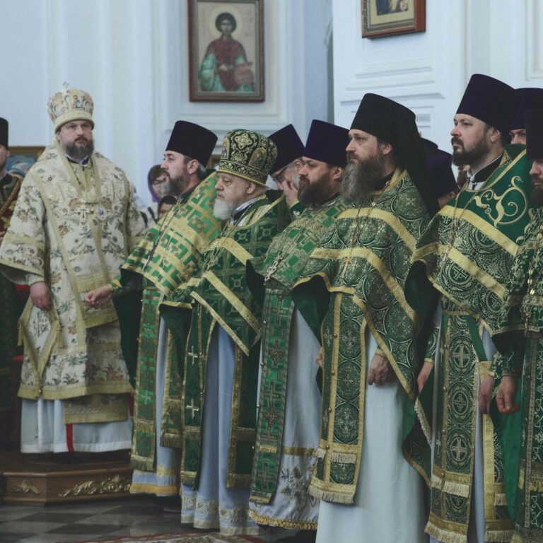 В День второго обретения мощей святого Симеона в Свято-Николаевском монастыре духовной столицы Урала совершена Божественная литургия архиерейским чином