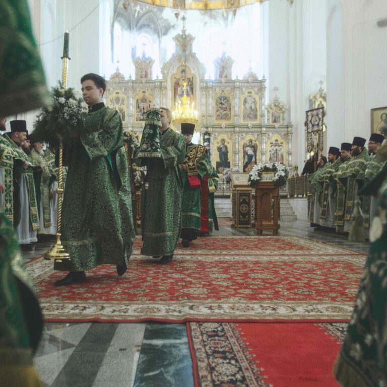 В День второго обретения мощей святого Симеона в Свято-Николаевском монастыре духовной столицы Урала совершена Божественная литургия архиерейским чином
