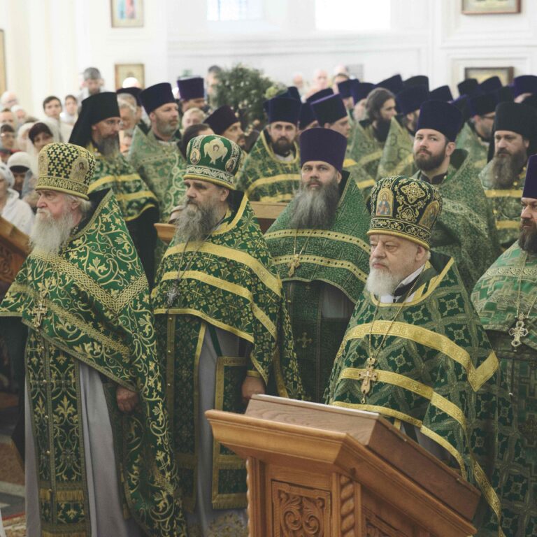 В День второго обретения мощей святого Симеона в Свято-Николаевском монастыре духовной столицы Урала совершена Божественная литургия архиерейским чином