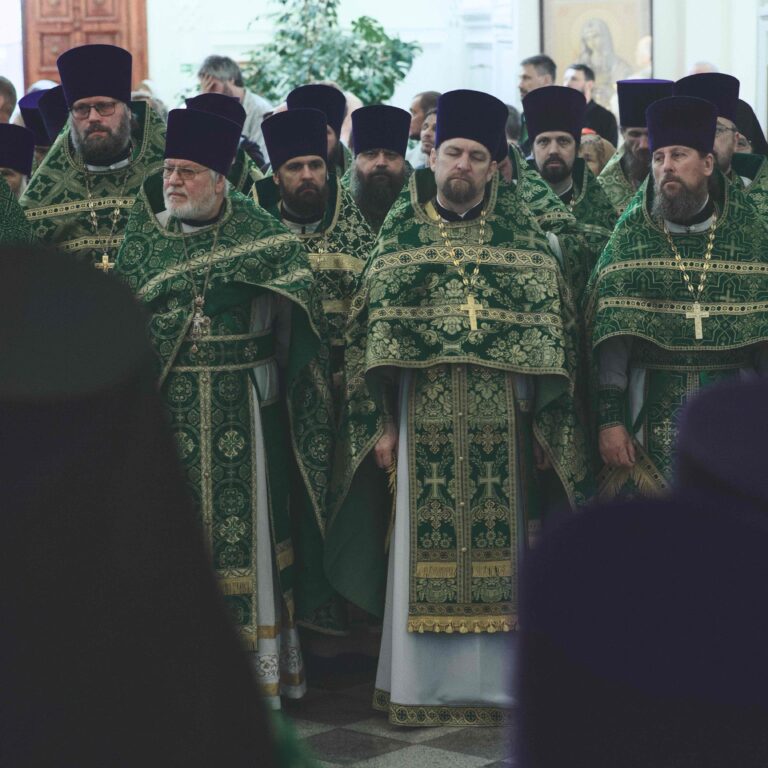 В День второго обретения мощей святого Симеона в Свято-Николаевском монастыре духовной столицы Урала совершена Божественная литургия архиерейским чином
