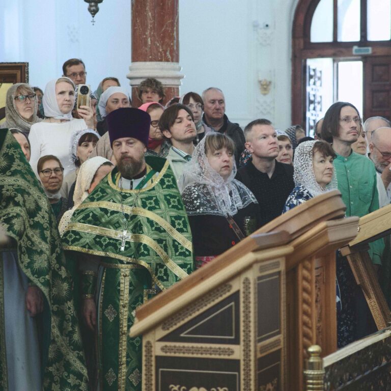В День второго обретения мощей святого Симеона в Свято-Николаевском монастыре духовной столицы Урала совершена Божественная литургия архиерейским чином