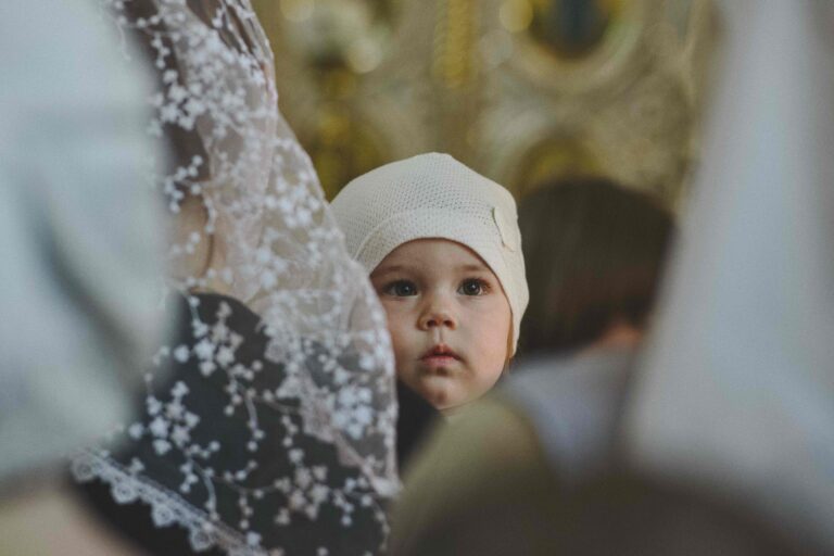 В Неделю первую по Пятидесятнице, Всех святых, митрополит Евгений совершил Божественную литургию во Всехсвятском храме города Екатеринбурга